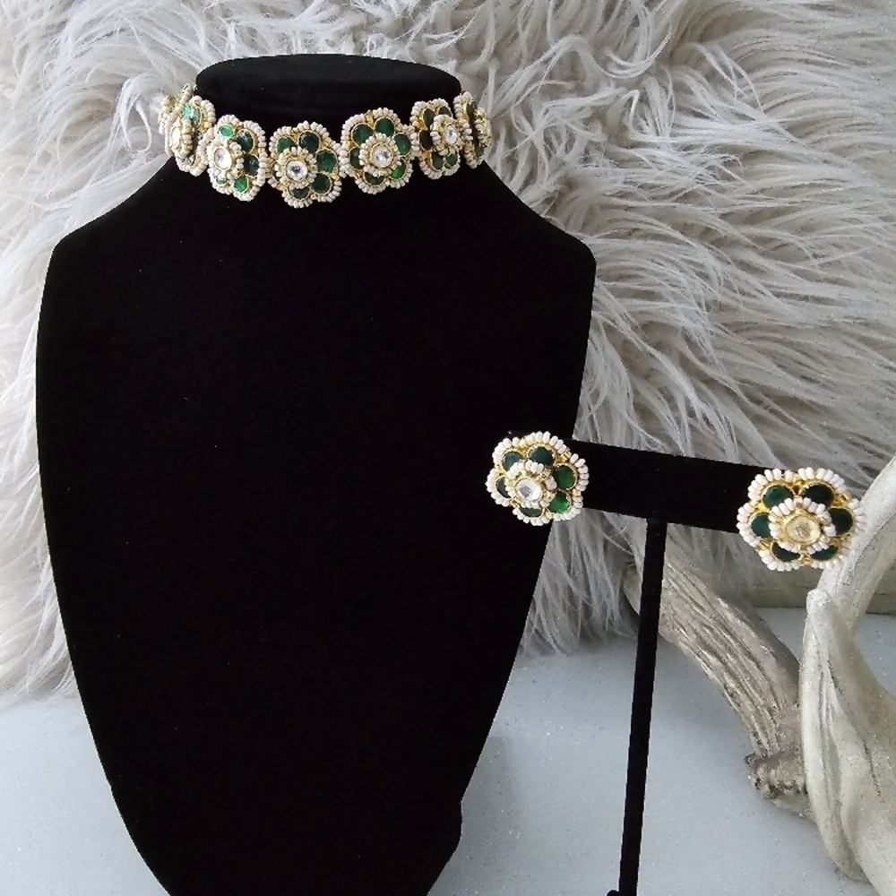 Elegant Floral Choker and Earring Set